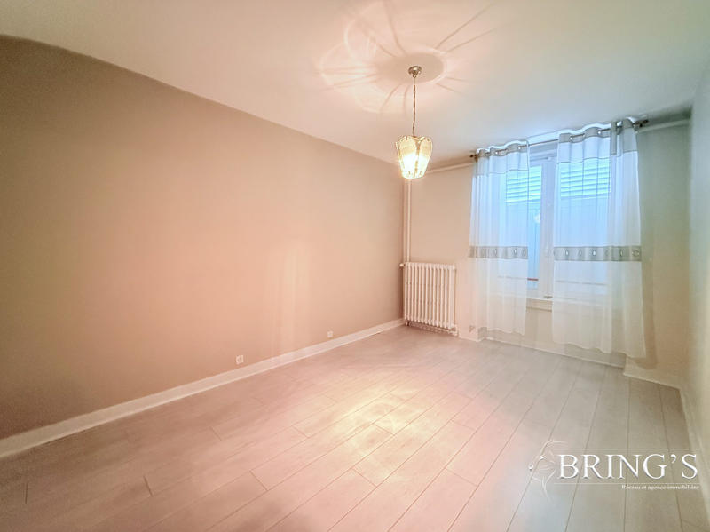 Maison - 86 m² - 4 pièces