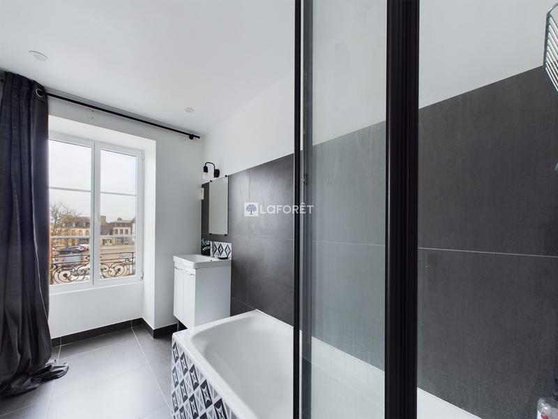 Maison - 157 m² - 7 pièces