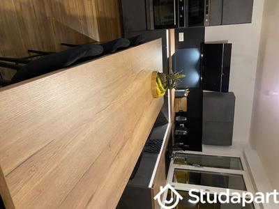 Appartement - 81 m² - 3 pièces