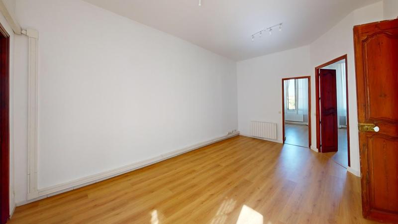 Appartement - 98 m² - 5 pièces