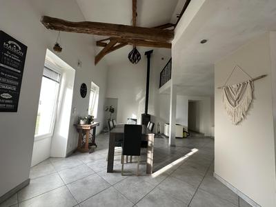 Maison - 147 m² - 5 pièces