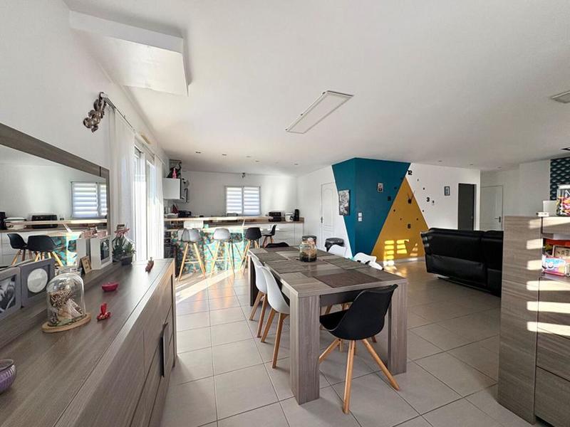 Maison - 130 m² - 6 pièces