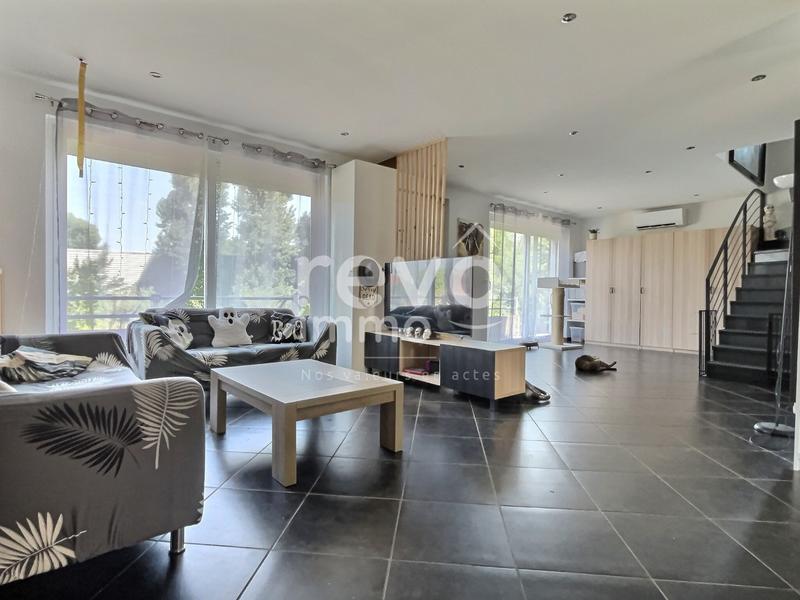 Maison - 164 m² - 6 pièces