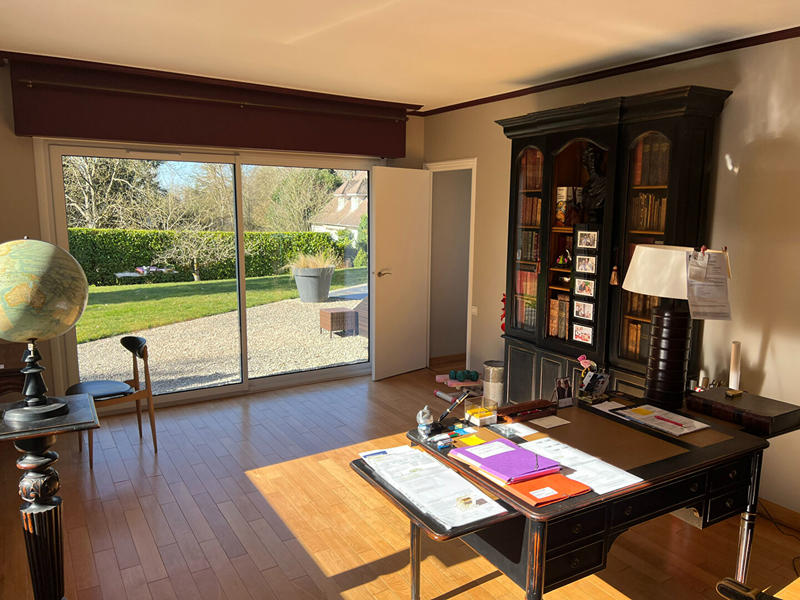 Maison - 221 m² - 5 pièces