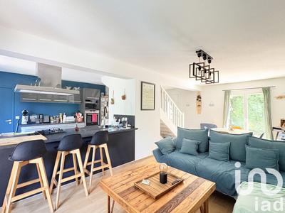 Maison - 93 m² - 4 pièces