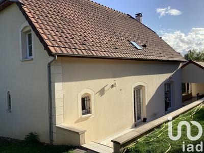 Maison - 182 m² - 10 pièces