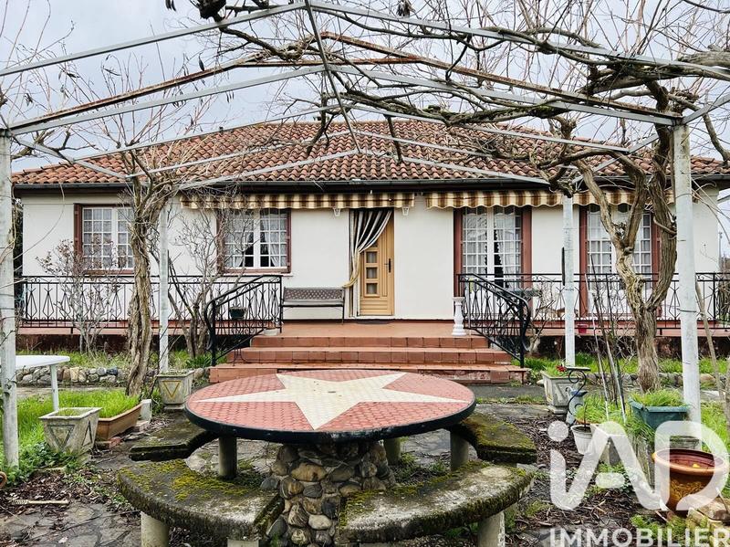 Maison - 94 m² - 5 pièces