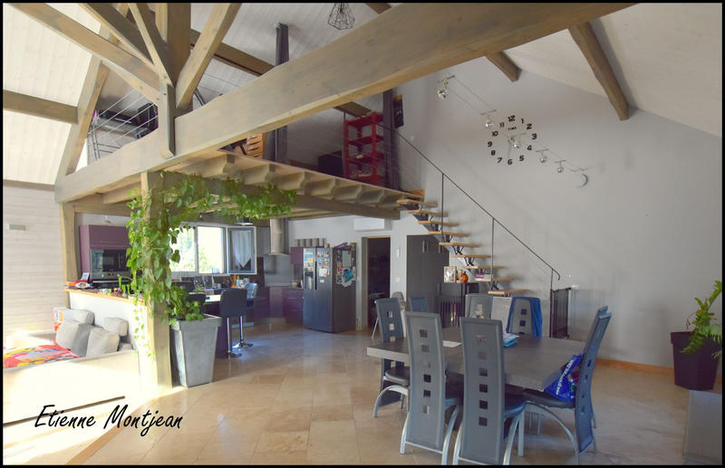 Maison - 172 m² - 6 pièces