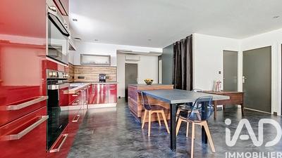 Maison - 100 m² - 4 pièces