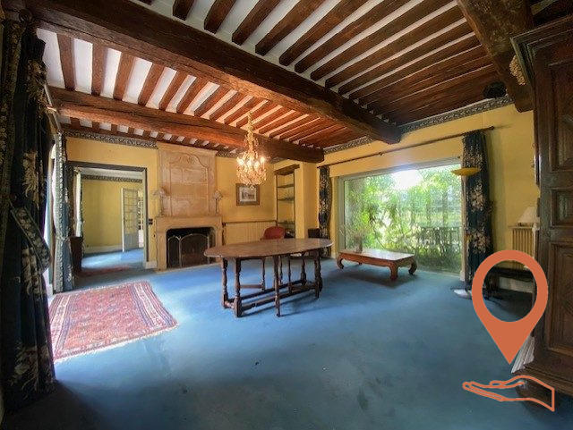 Maison - 533 m² - 13 pièces