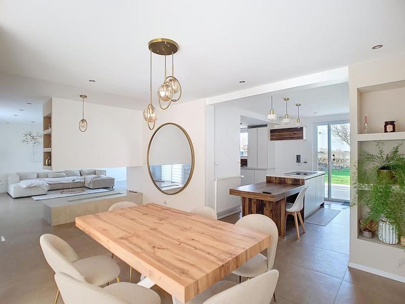 Maison - 150 m² - 6 pièces