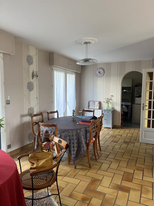 Maison - 95 m² - 4 pièces