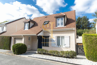 Maison - 117 m² - 5 pièces