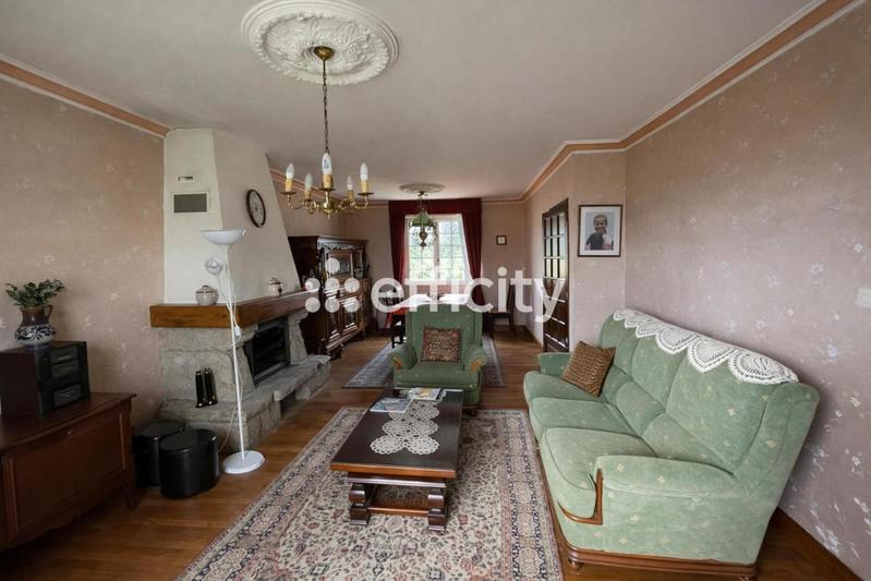 Maison - 120 m² - 7 pièces