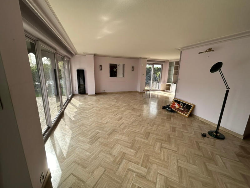 Appartement - 138 m² - 5 pièces