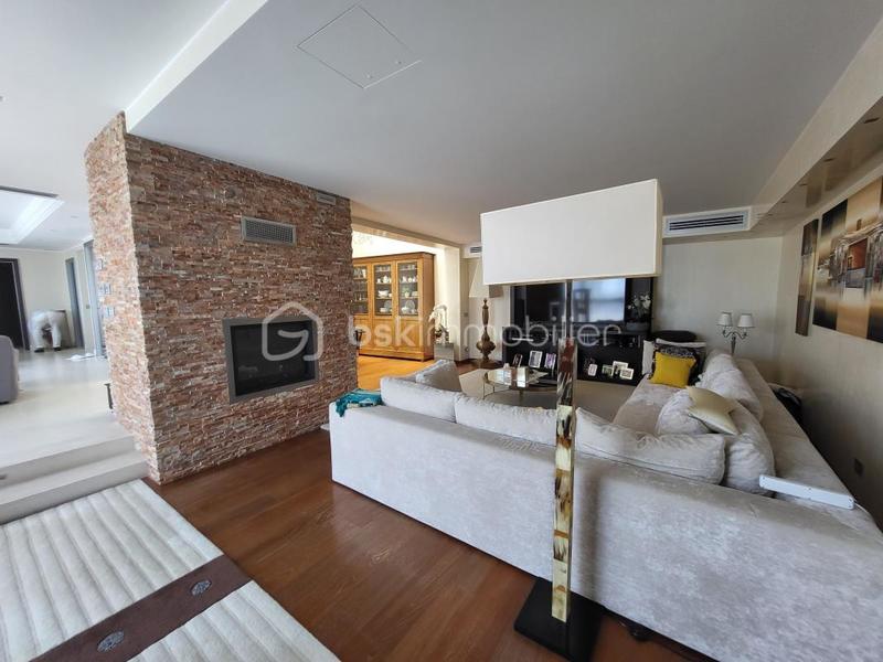 Penthouse - 344 m² - 7 pièces