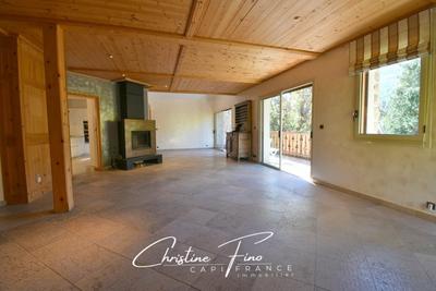 Maison - 251 m² - 10 pièces