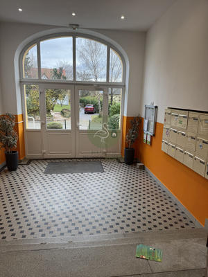 Appartement - 74 m² - 2 pièces