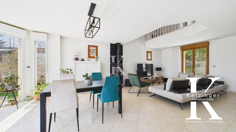 Maison traditionnelle - 140 m² - 5 pièces