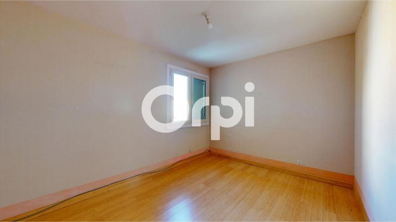 Appartement - 104 m² - 5 pièces