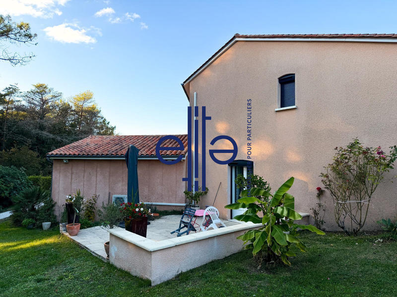 Maison - 194 m² - 7 pièces