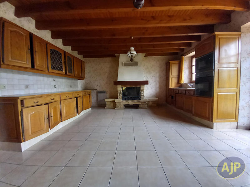 Maison - 192 m² - 6 pièces