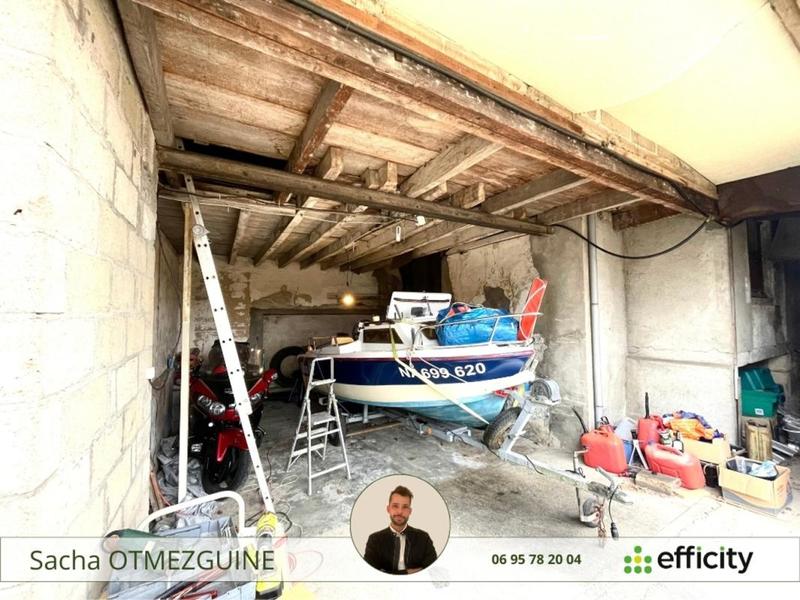 Maison - 245 m² - 9 pièces