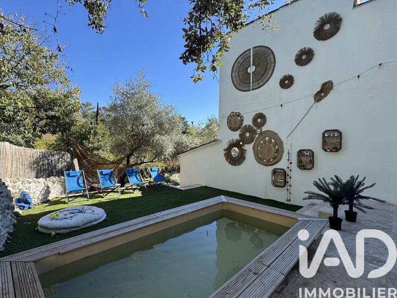 Maison - 110 m² - 4 pièces