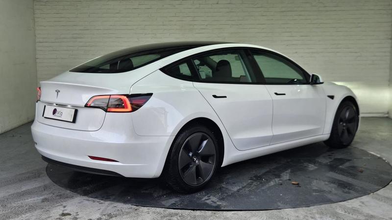 Tesla Model 3 Autonomie Standard Plus Rwd