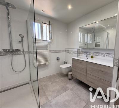 Maison - 137 m² - 5 pièces