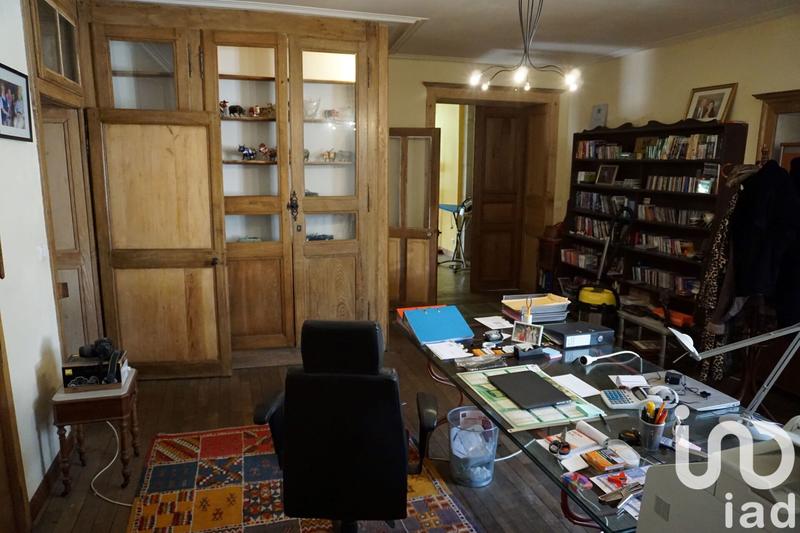 Maison - 300 m² - 6 pièces