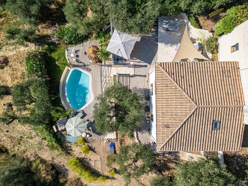 Villa - 140 m² - 5 pièces