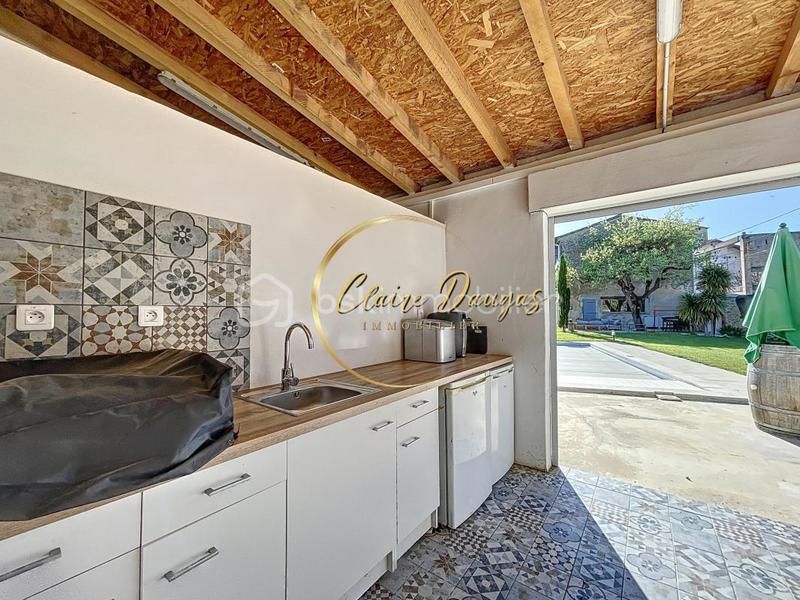 Maison en pierre - 250 m² - 6 pièces