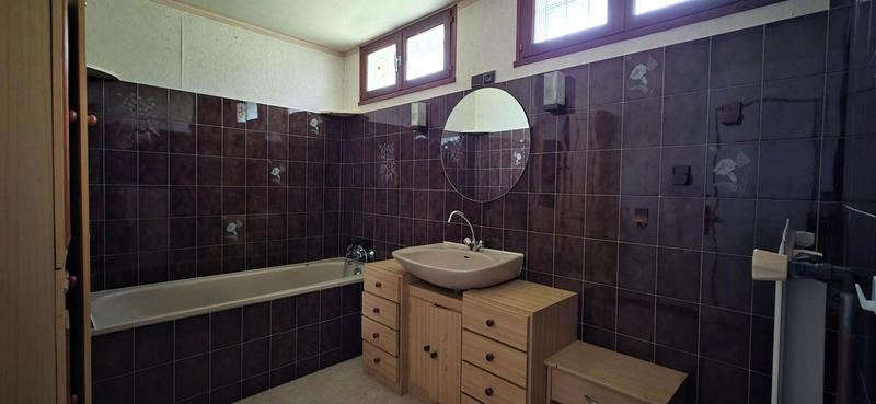 Maison - 96 m² - 4 pièces