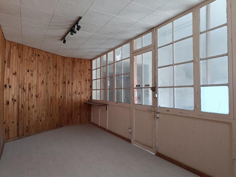 Local commercial - 233 m²