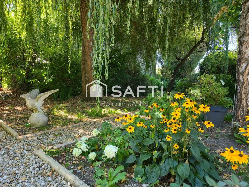 Maison - 210 m² - 7 pièces