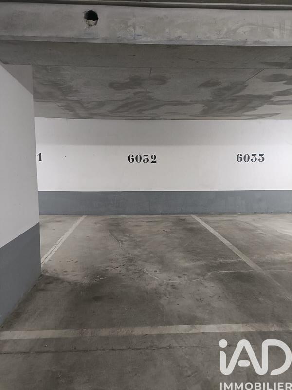 Parking - 15 m²