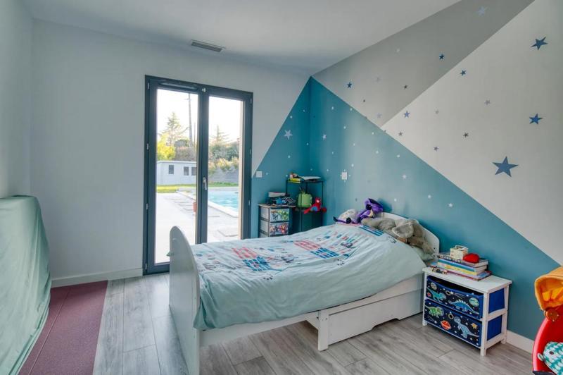 Maison - 220 m² - 7 pièces