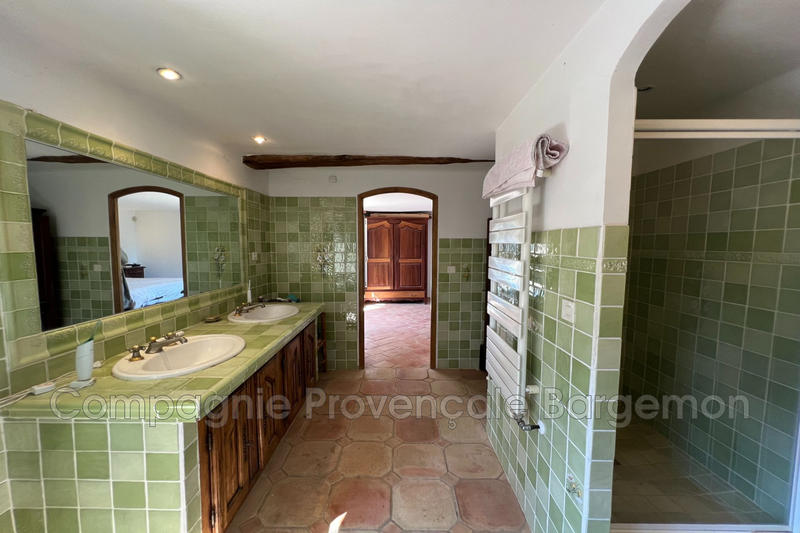 Bastide - 490 m² - 17 pièces