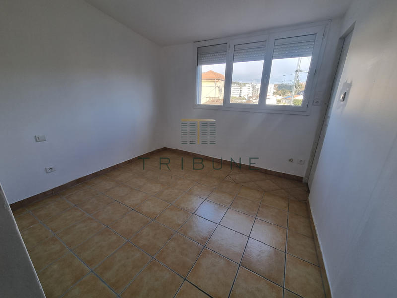Immeuble - 190 m² - 6 pièces