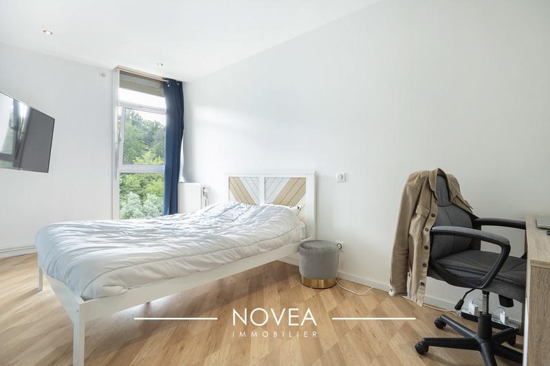 Appartement - 80 m² - 5 pièces