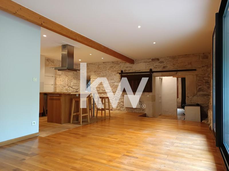 Maison - 196 m² - 8 pièces