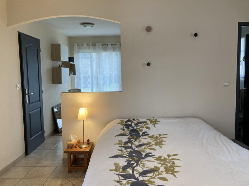 Maison - 185 m² - 9 pièces