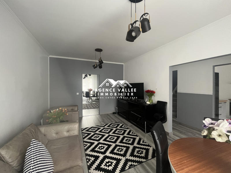 Maison - 100 m² - 5 pièces