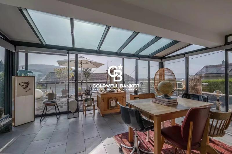 Maison - 179 m² - 7 pièces