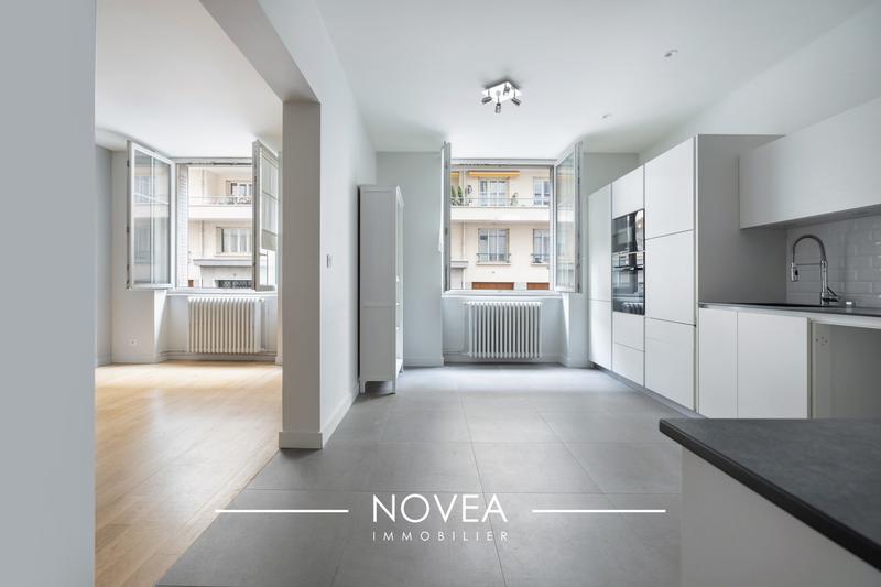 Appartement - 90 m² - 4 pièces