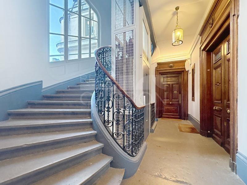 Appartement - 92 m² - 3 pièces