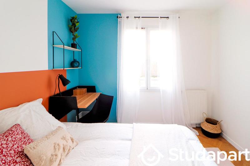 Chambre - 11 m² - 1 pièce