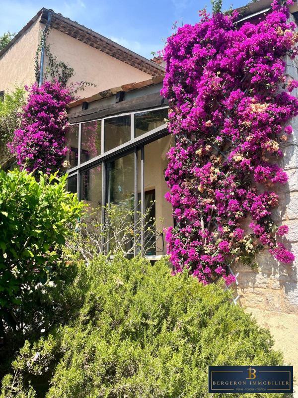 Villa - 197 m² - 8 pièces