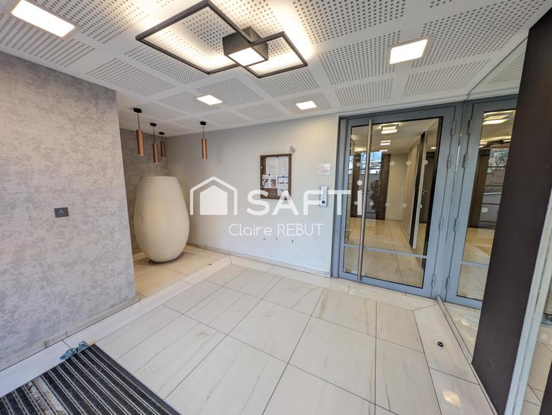 Appartement - 80 m² - 4 pièces